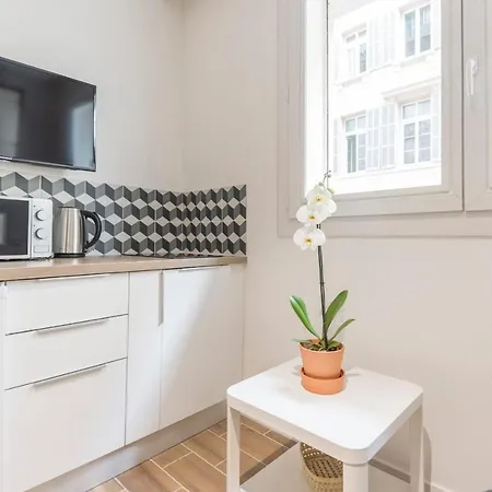Studio Equipped On The Old Port